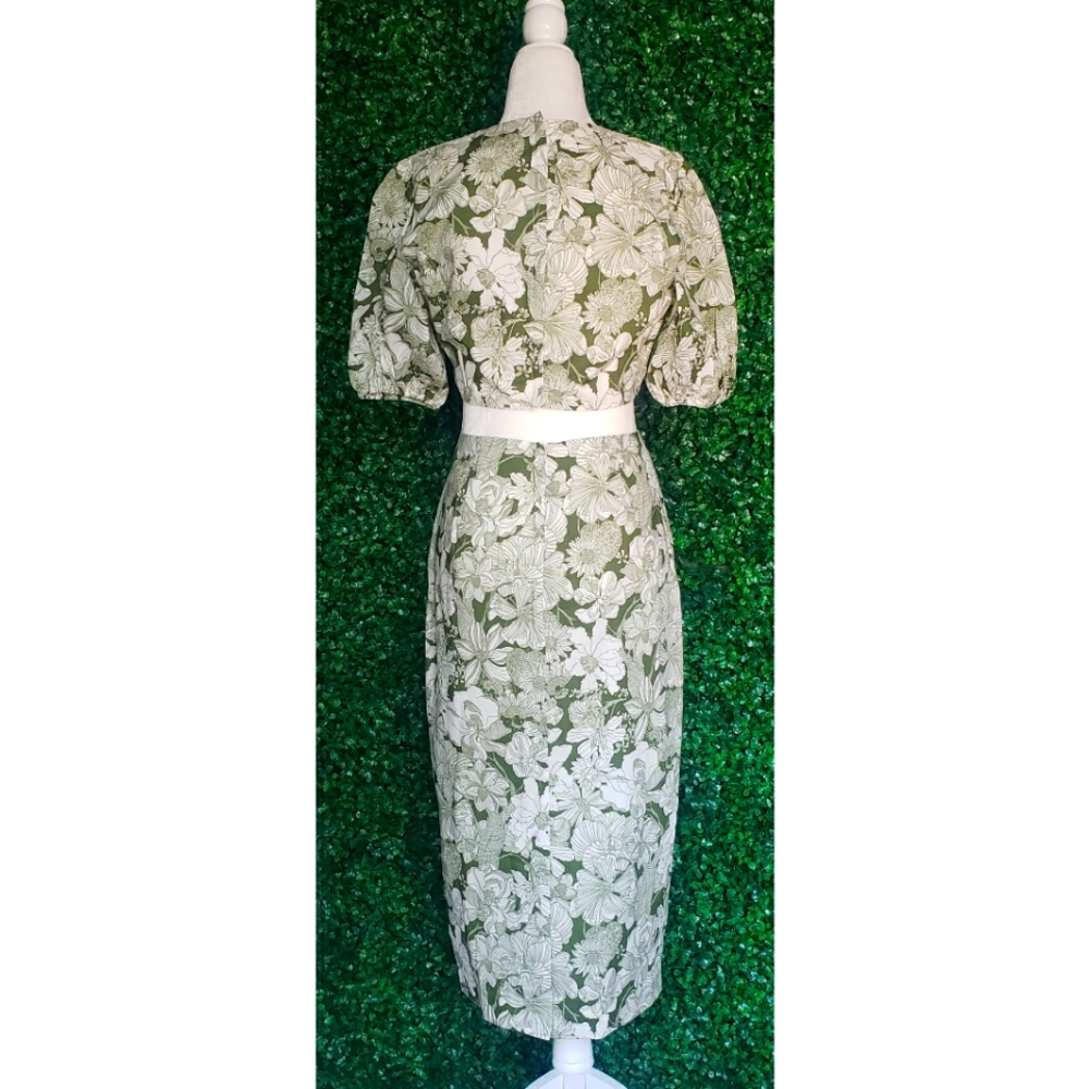 27. J.Crew Cutout dress in Liberty® Linear floral fabri - Picture 6 of 12